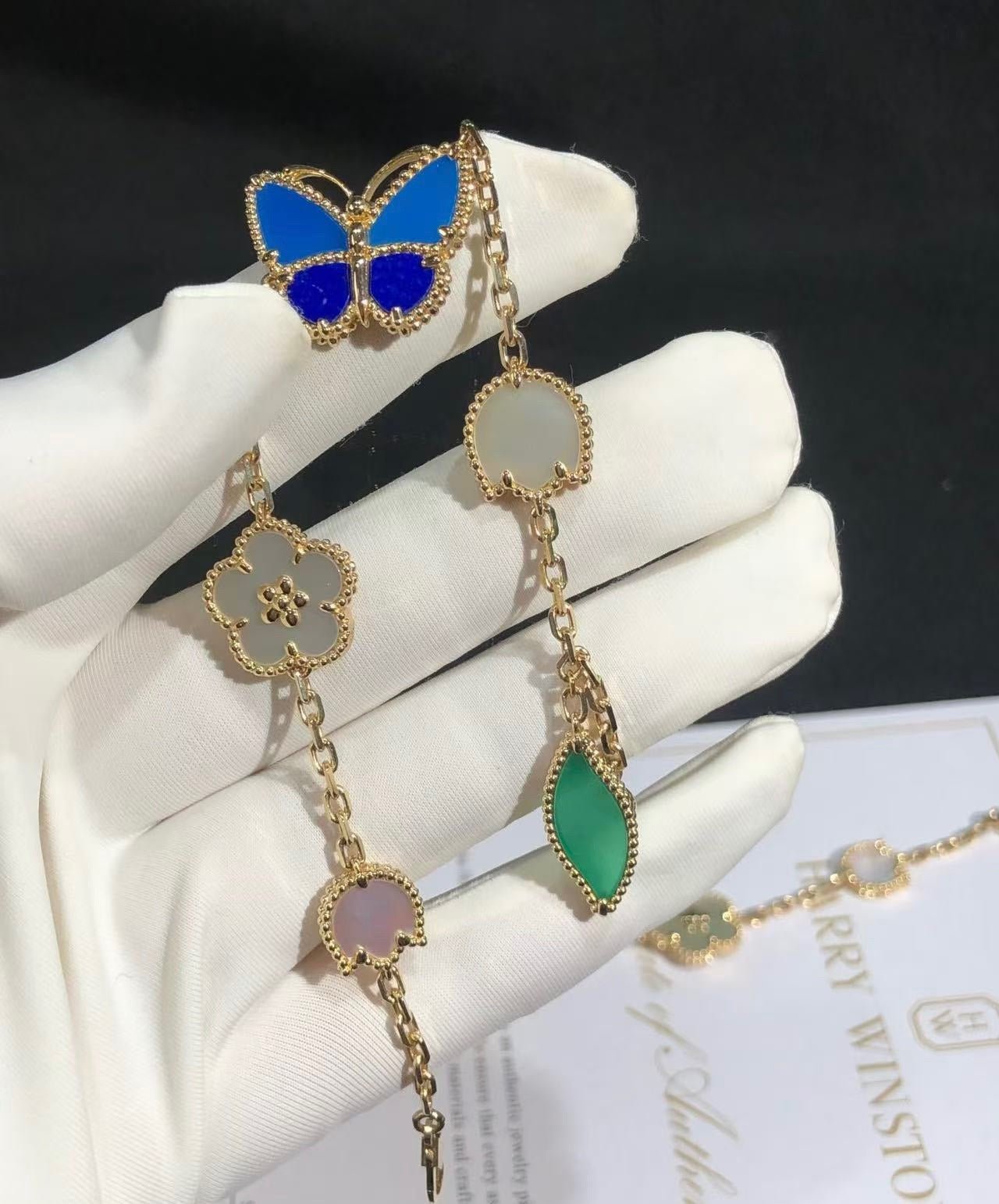 [Regalia jewelry]LUCKY SPRING BUTTERFLY 5 MOTIF BRACELET